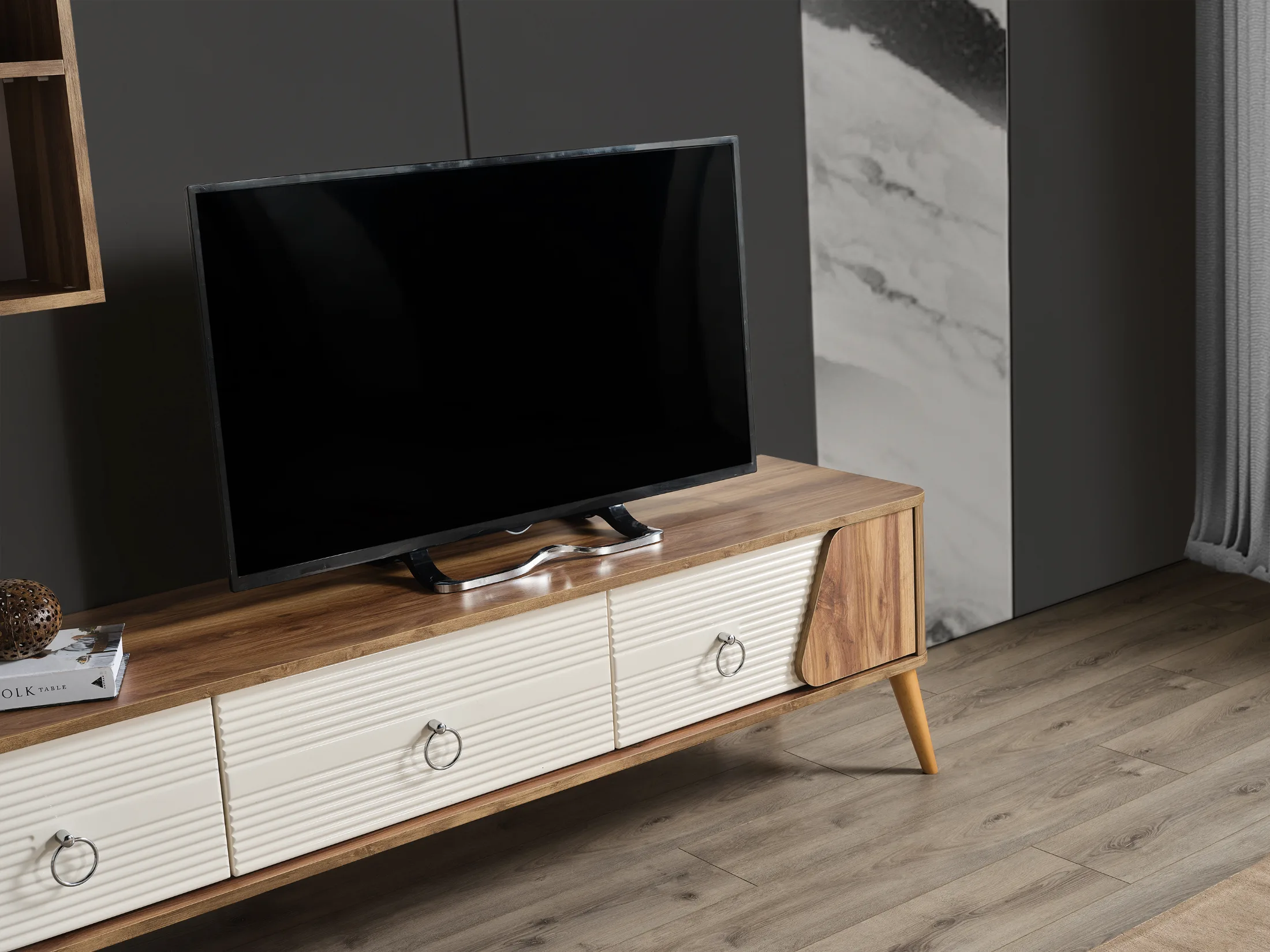 Tesla Tv  Ünitesi
